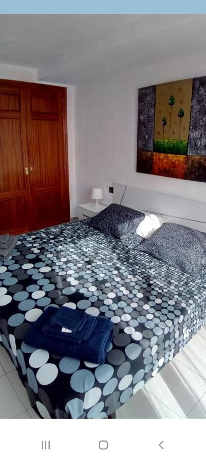 Un Dormitorio Frente Playa El Medano Bagian luar foto